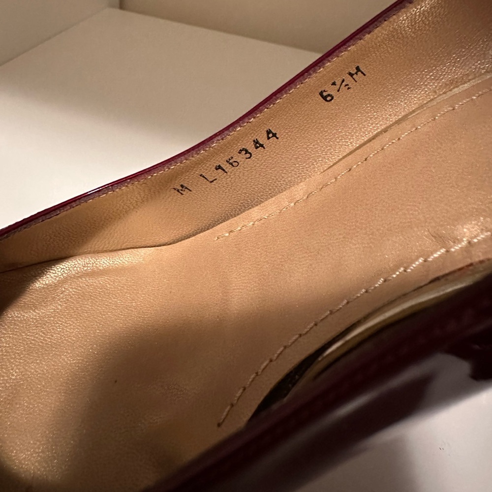 Stuart Weitzman Maroon Patent Platform Heels - Picture 8 of 9